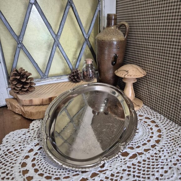 Vintage Silver-toned Serving Tray & FREE Bread Basket - Picture 4 of 16